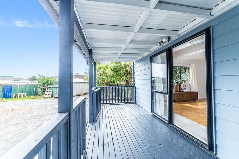 Photo of property in 30 Silverstone Place, Henderson, Auckland, 0612