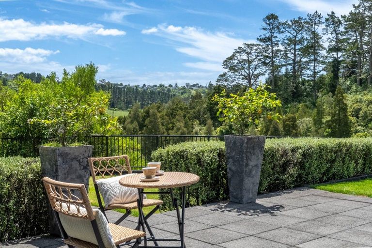 Photo of property in 17 Pearson Road, Whitford, 2571