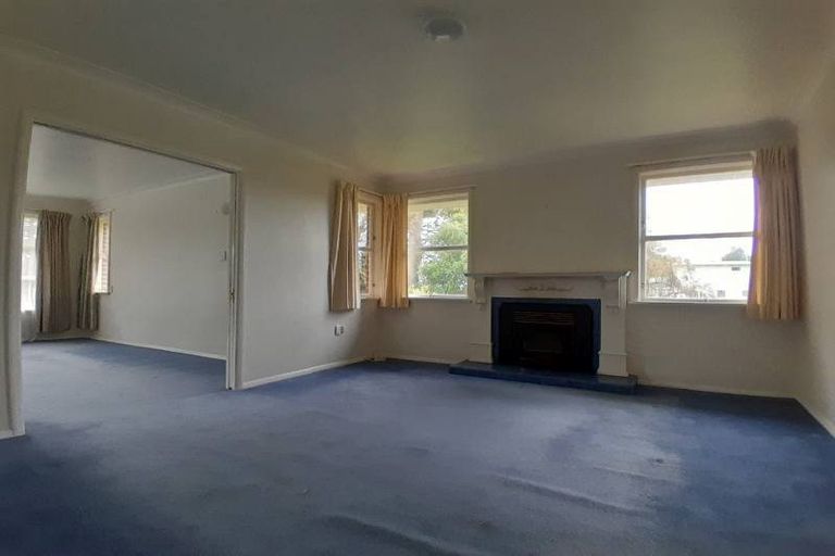 Photo of property in 361 Arapaepae Road, Levin, 5571