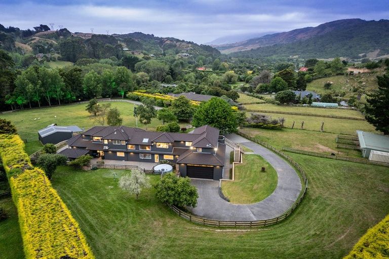 Photo of property in 35 Eucalyptus Way, Nikau Valley, Paraparaumu, 5032