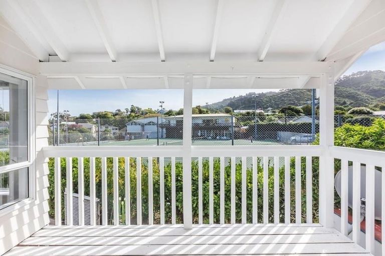 Photo of property in 45 Delhi Crescent, Khandallah, Wellington, 6035