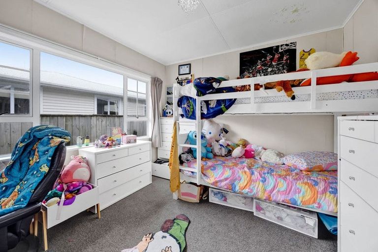 Photo of property in 12 Mccarthy Street, Hawera, 4610