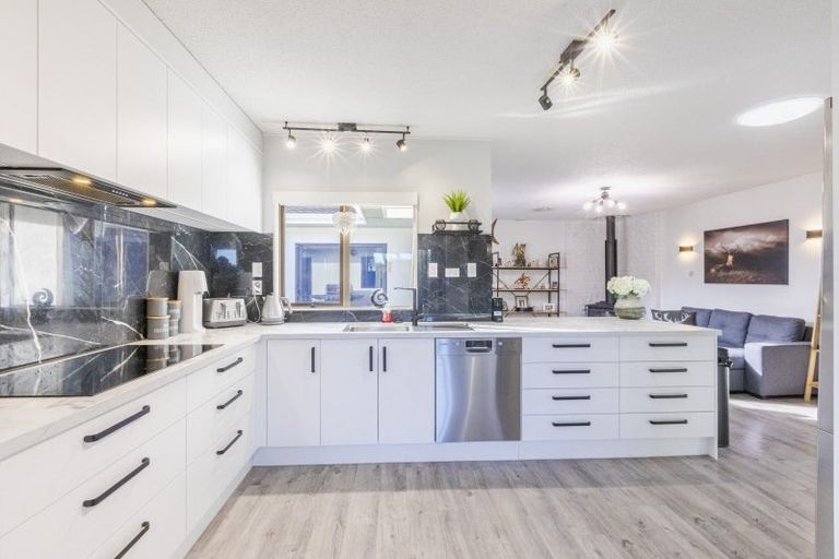 Photo of property in 9 Mount View Place, Waipukurau, 4200