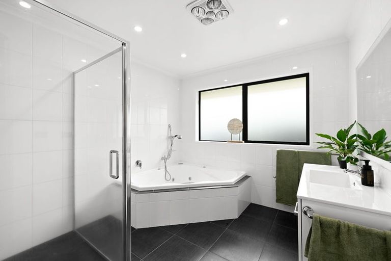 Photo of property in 5 Mosslea Court, Rototuna North, Hamilton, 3210