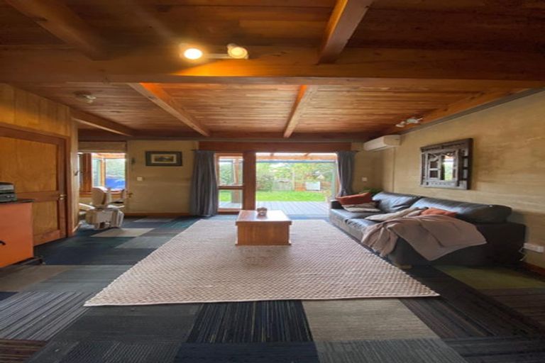 Photo of property in 10/457 Swanson Road, Ranui, Auckland, 0612