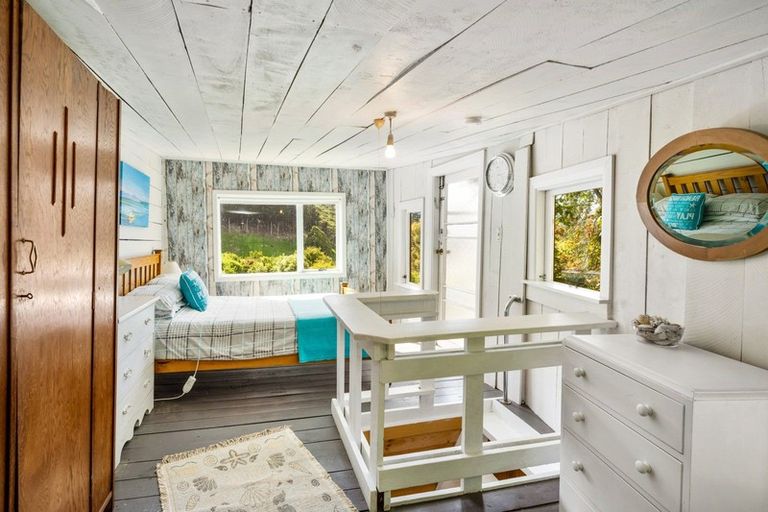 Photo of property in 6 Albert Road, Osborne, Port Chalmers, 9081