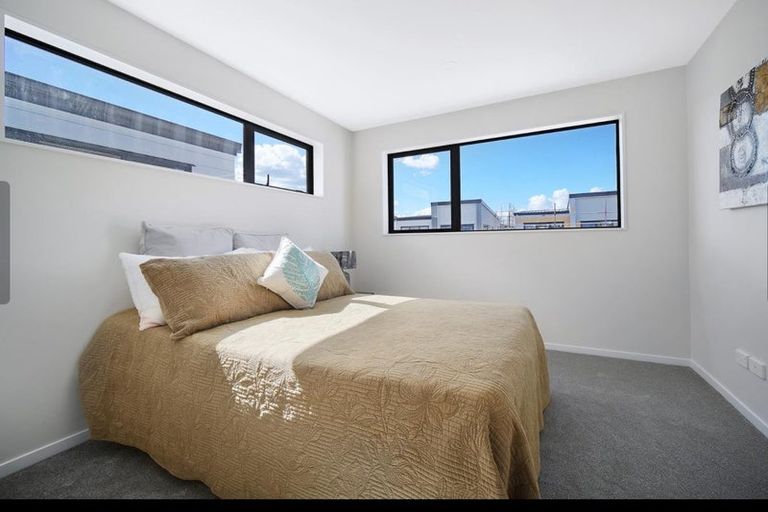 Photo of property in 5 Arahopu Place, Papakura, 2110