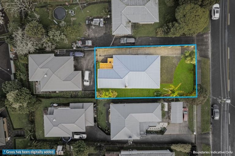 Photo of property in 218 Sturges Road, Henderson, Auckland, 0612