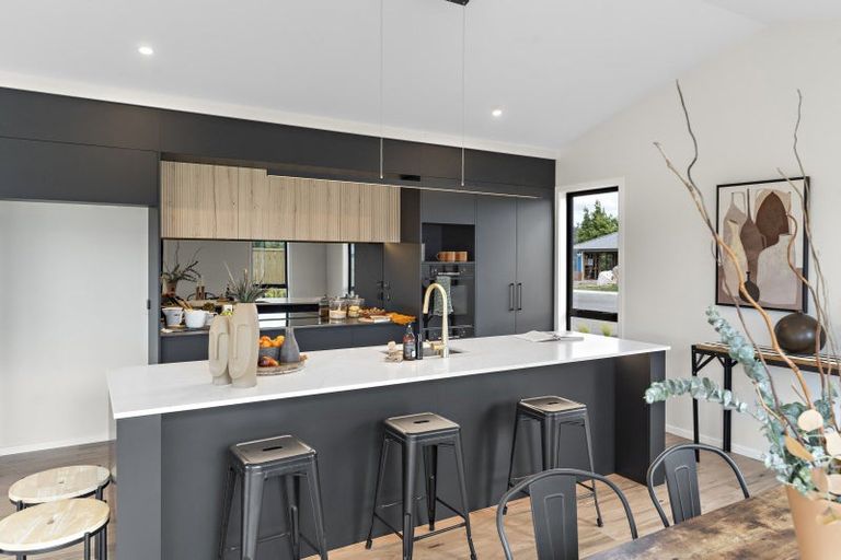 Photo of property in 6 Kakariki Crescent, Carterton, 5713