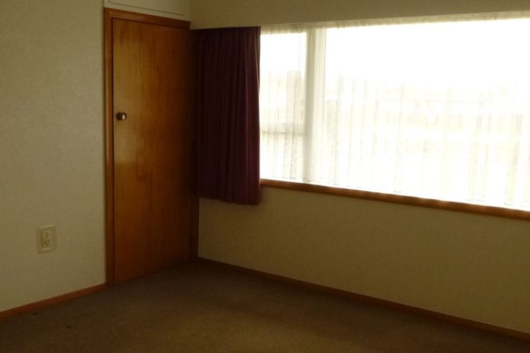 Photo of property in 18 Richardson Street, Woodville, 4920