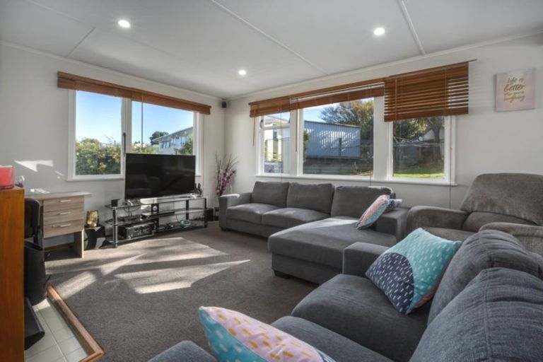 Photo of property in 11 Desert Gold Street, Ascot Park, Porirua, 5024