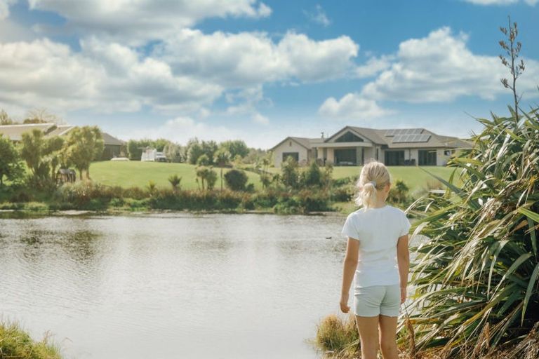 Photo of property in 32 Robert Hastie Drive, Mangawhai, 0573