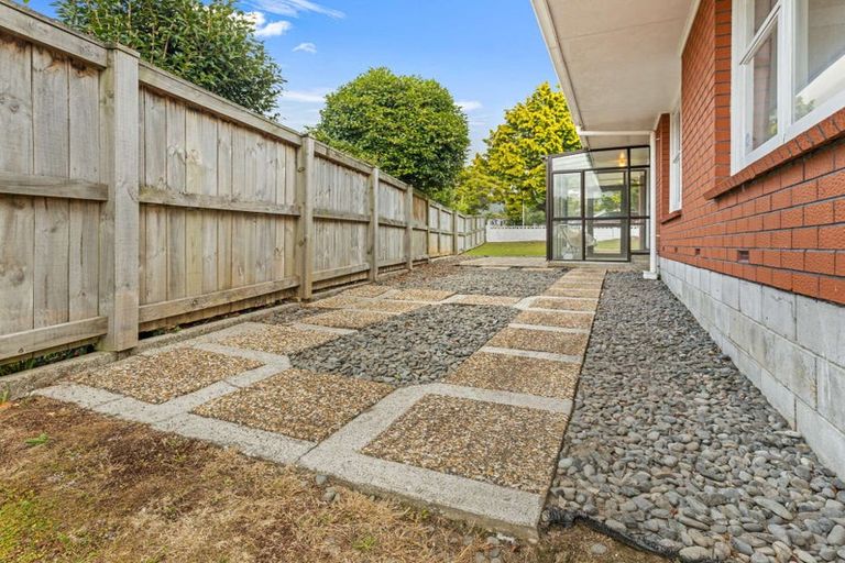 Photo of property in 104 Grand Vue Road, Kawaha Point, Rotorua, 3010