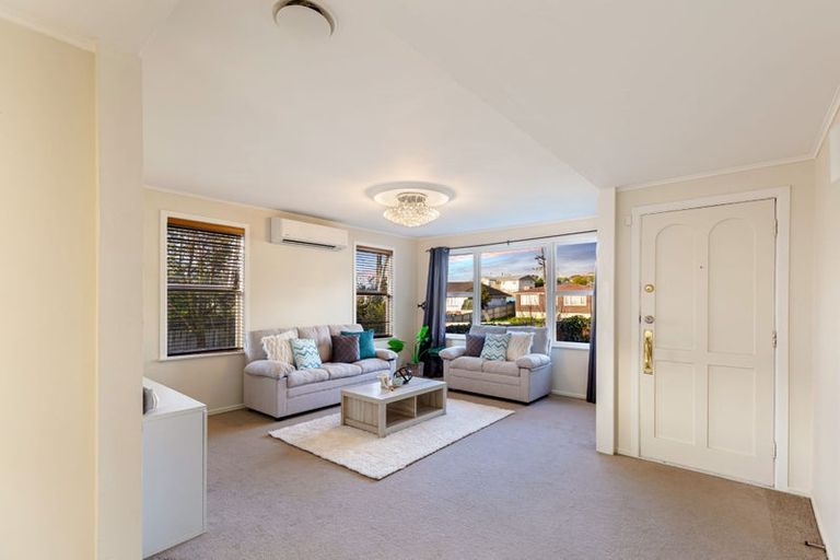 Photo of property in 37 Kamara Road, Glen Eden, Auckland, 0602