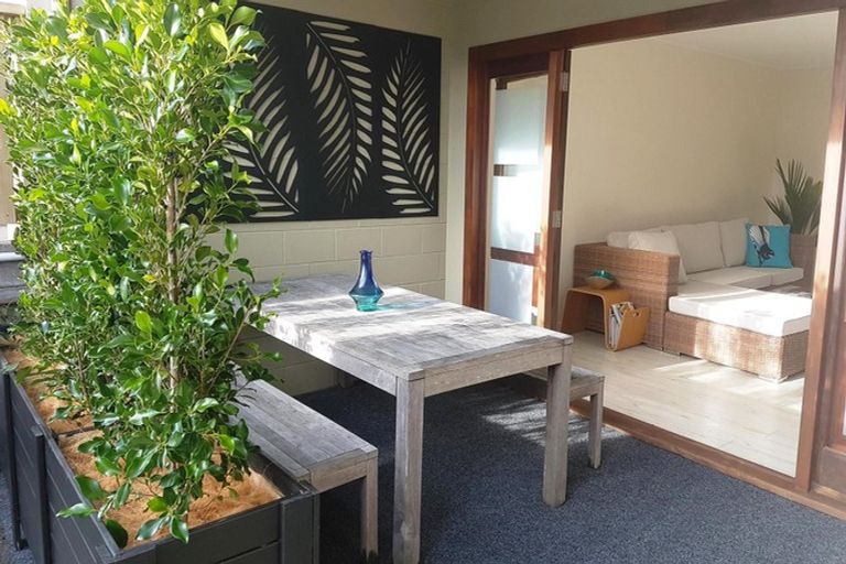 Photo of property in 2/38 Walter Street, Hauraki, Auckland, 0622