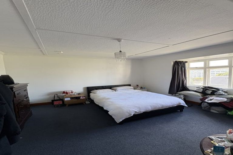 Photo of property in 17 Hargreaves Street, Mount Cook, Wellington, 6021