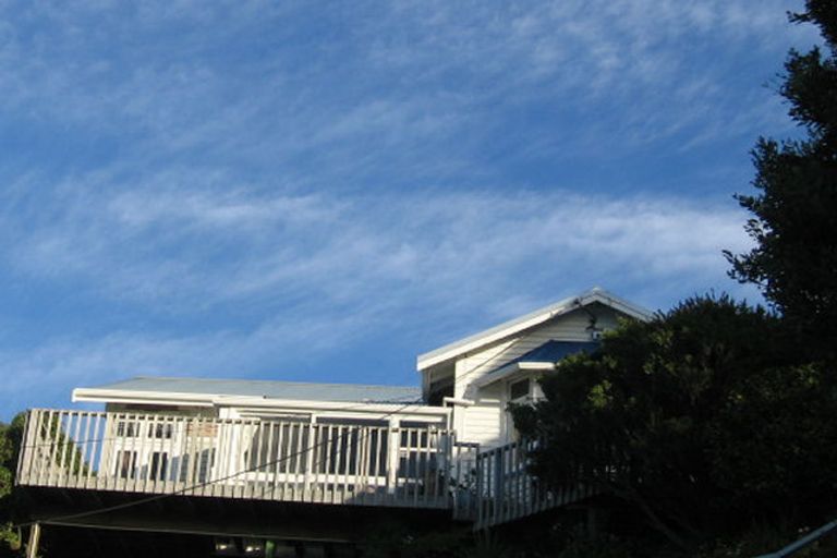 Photo of property in 15 Palliser Road, Roseneath, Wellington, 6011