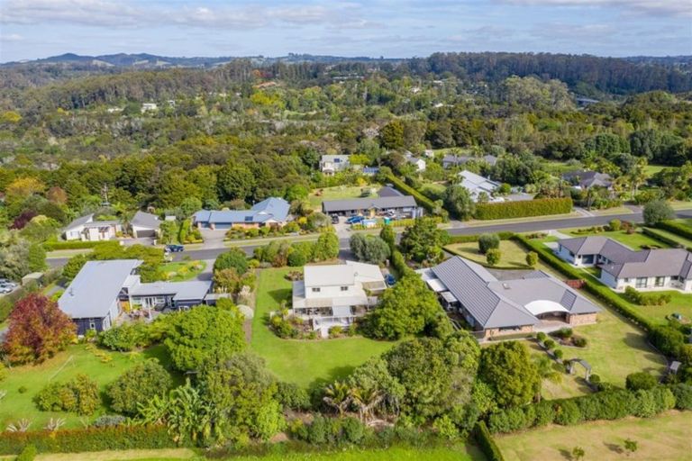 Photo of property in 18 Edkins Road, Kerikeri, 0230