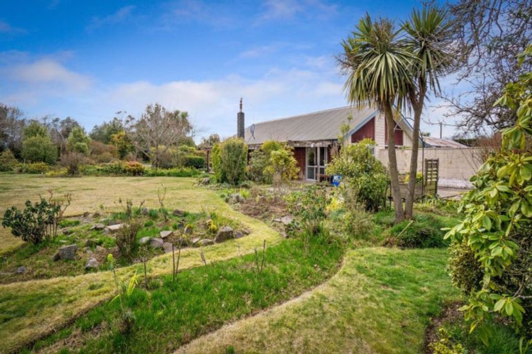 Photo of property in 68 Loes Road, Darfield, 7571