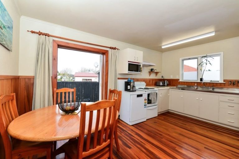 Photo of property in 10 Wingate Street, Bader, Hamilton, 3206