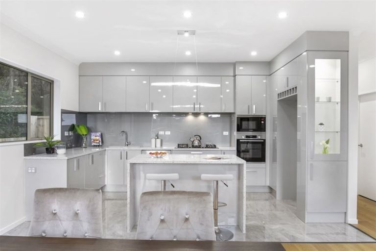 Photo of property in 114b Everglade Drive, Totara Heights, Auckland, 2105