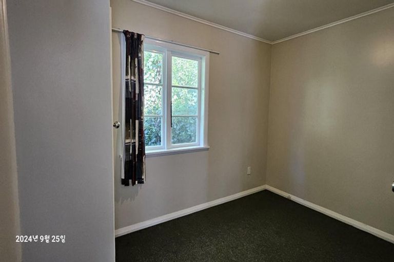 Photo of property in 2/78 Middleton Road, Churton Park, Wellington, 6037