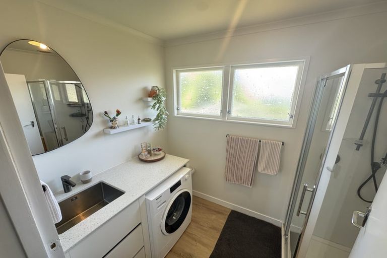 Photo of property in 2 Leslie Avenue, Cloverlea, Palmerston North, 4412