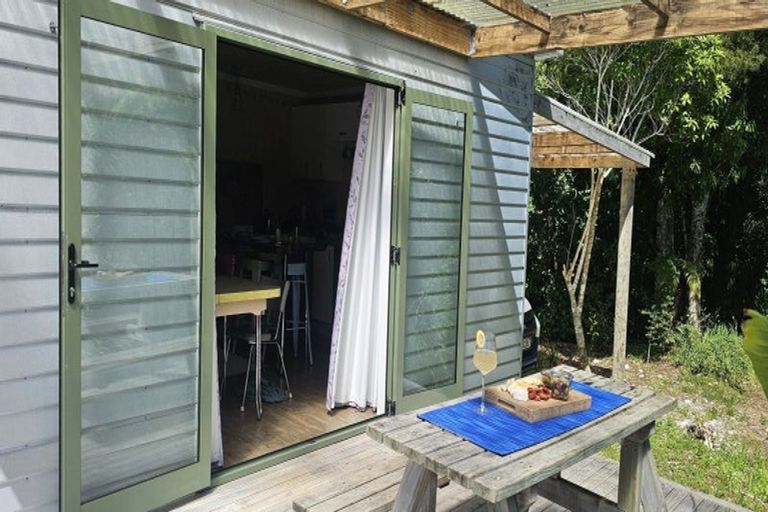 Photo of property in 4 Nikau Heights, Little Wanganui, Karamea, 7893