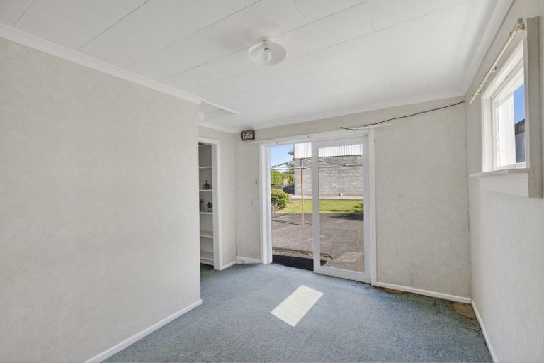 Photo of property in 12 Junction Street, Welbourn, New Plymouth, 4310