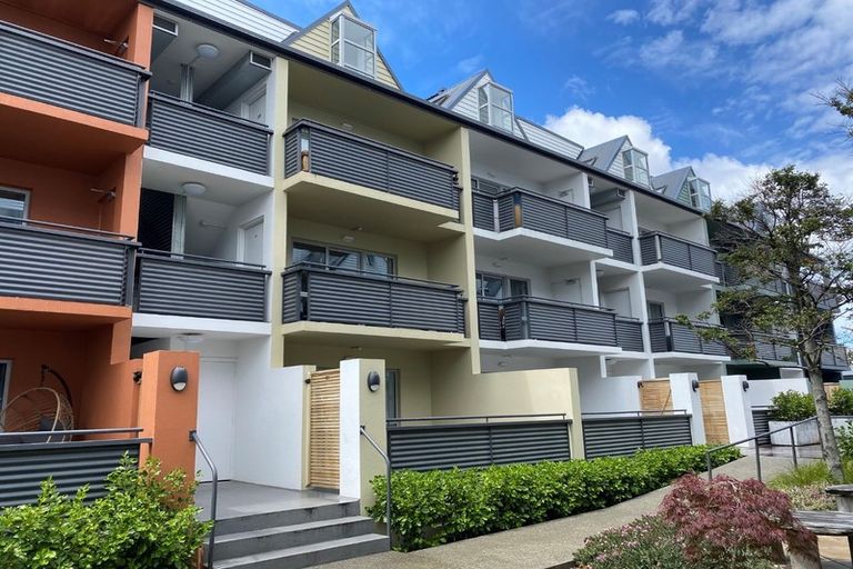 Photo of property in Amuri Park Apartments, 22/280 Bealey Avenue, Christchurch Central, Christchurch, 8013