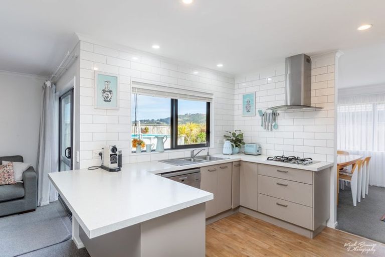 Photo of property in 19 Kelso Grove, Kelson, Lower Hutt, 5010