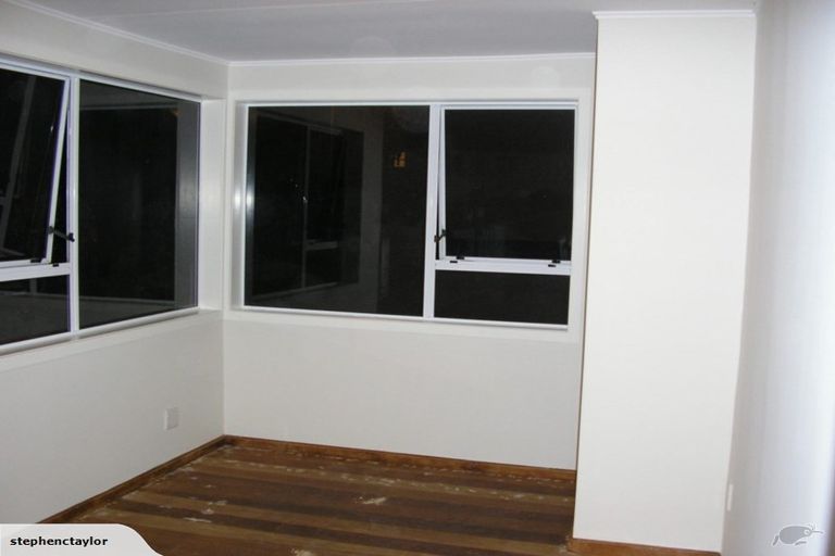 Property details for 2 Sollum Road, Panmure, Auckland, 1072