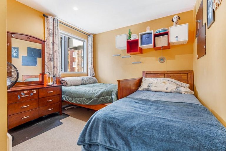 Photo of property in 2/160c Hobsonville Point Road, Hobsonville, Auckland, 0616