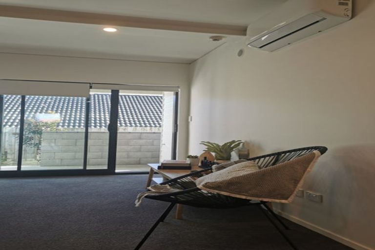 Photo of property in 206/9 East Street, Papakura, 2110