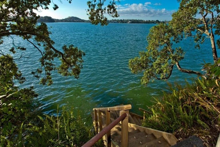 Photo of property in 3/63a Norwood Road, Bayswater, Auckland, 0622