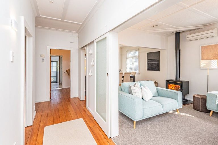 Photo of property in 3 Carlton Avenue, Gonville, Whanganui, 4501