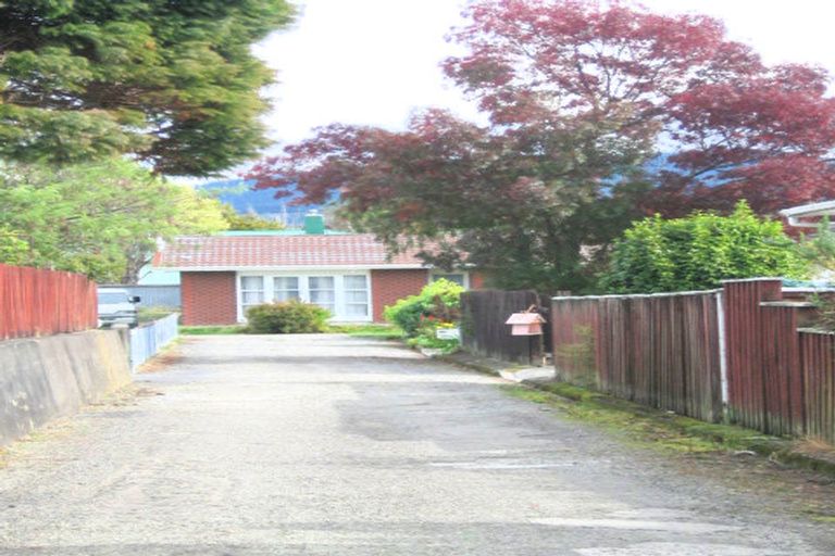 Photo of property in 63 Kashmir Avenue, Clouston Park, Upper Hutt, 5018