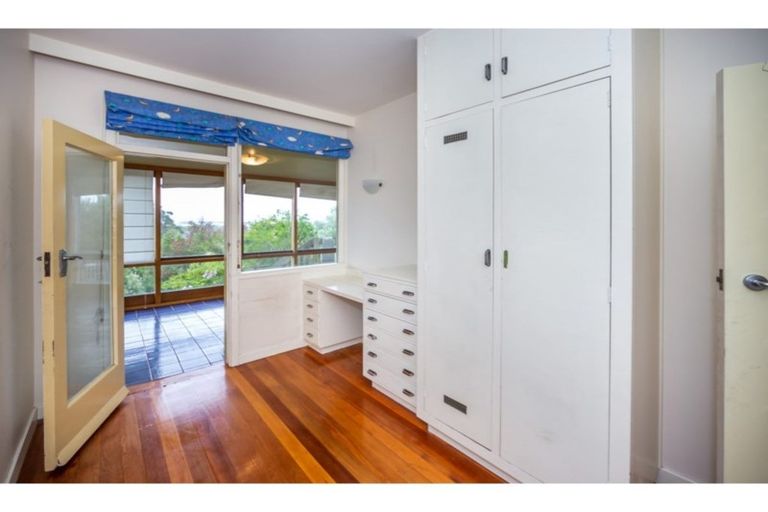 Photo of property in 330 Centaurus Road, Hillsborough, Christchurch, 8022