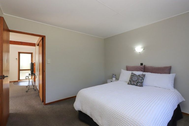 Photo of property in 31a Neeve Road, Taradale, Napier, 4112
