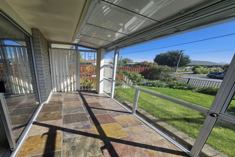 Photo of property in 2/14 Haast Street, Linwood, Christchurch, 8011