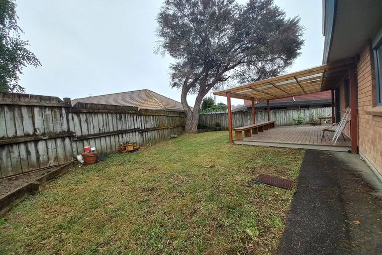 Photo of property in 1/12 Solana Court, Botany Downs, Auckland, 2010