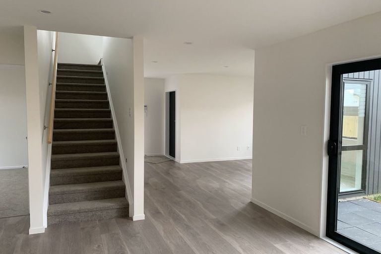 Photo of property in 17c Massine Place, Randwick Park, Auckland, 2105