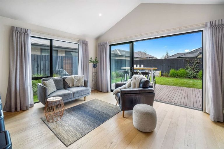 Photo of property in 6 David Buist Crescent, Halswell, Christchurch, 8025