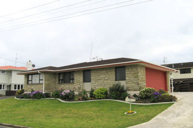 Photo of property in 13 Cooneys Drive, Matua, Tauranga, 3110