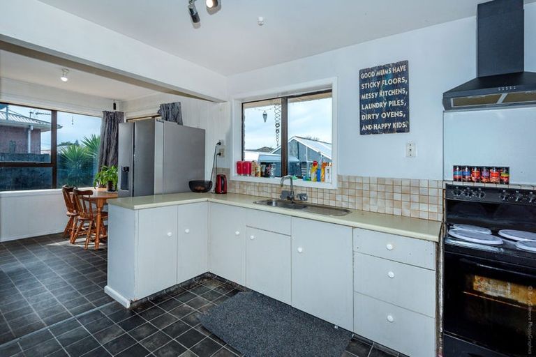 Photo of property in 230 Shortland Street, Aranui, Christchurch, 8061