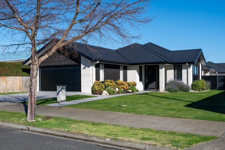 Photo of property in 85 Arataki Road, Havelock North, 4130