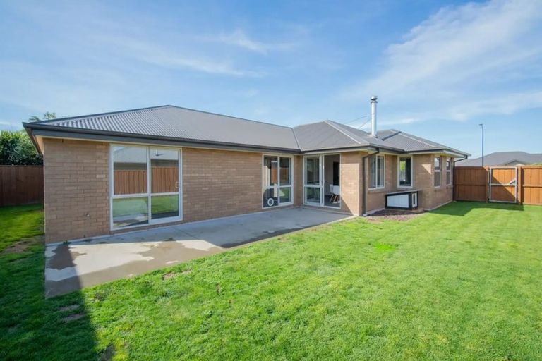 Photo of property in 19 Ridgeway Avenue, Rolleston, 7615