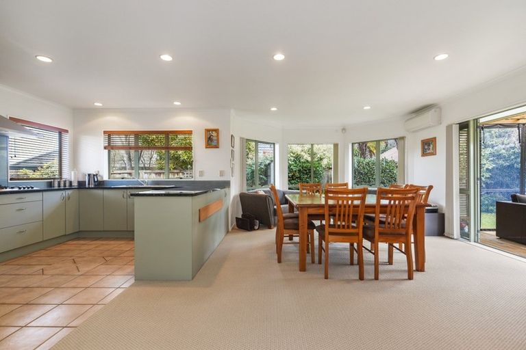 Photo of property in 10 Guernsey Place, Grandview Heights, Hamilton, 3200