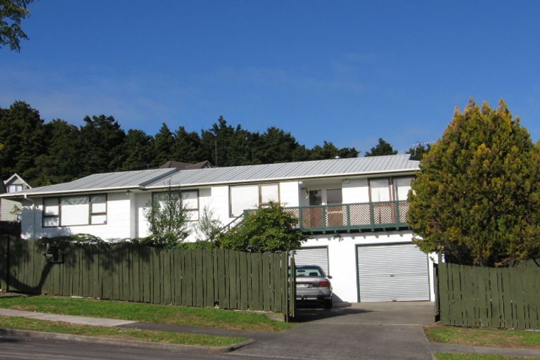 Photo of property in 27 Banyan Drive, Totara Heights, Auckland, 2105