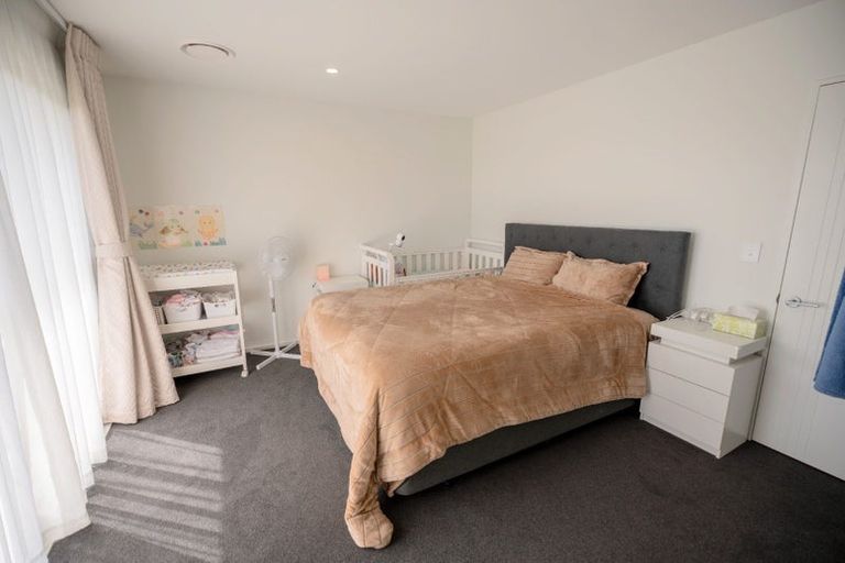 Photo of property in 27 Henshaw Street, Woodend, 7610